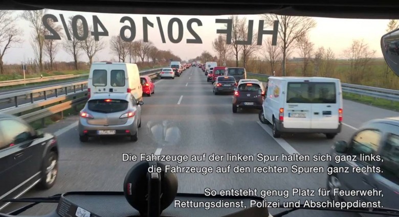 Trpezlivosť a tolerancia nemeckých vodičov- hasiči majú „voľno“ ihneď!