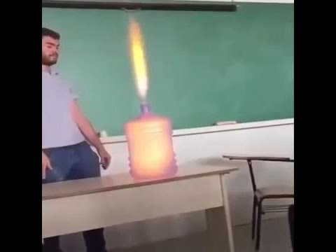 Učiteľ a jeho perfektný experiment s ohňom