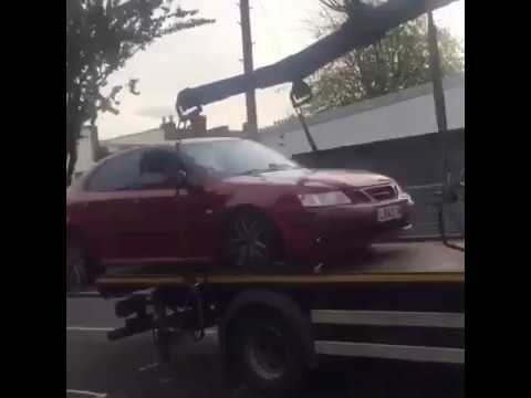 Naštvaný vodič ušiel odťahovke, ktorá jeho auto už stihla naložiť
