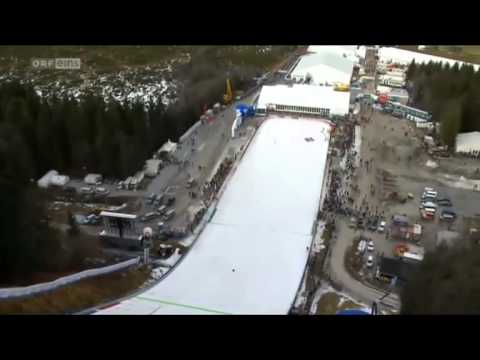 Hororový pád skokana na lyžiach